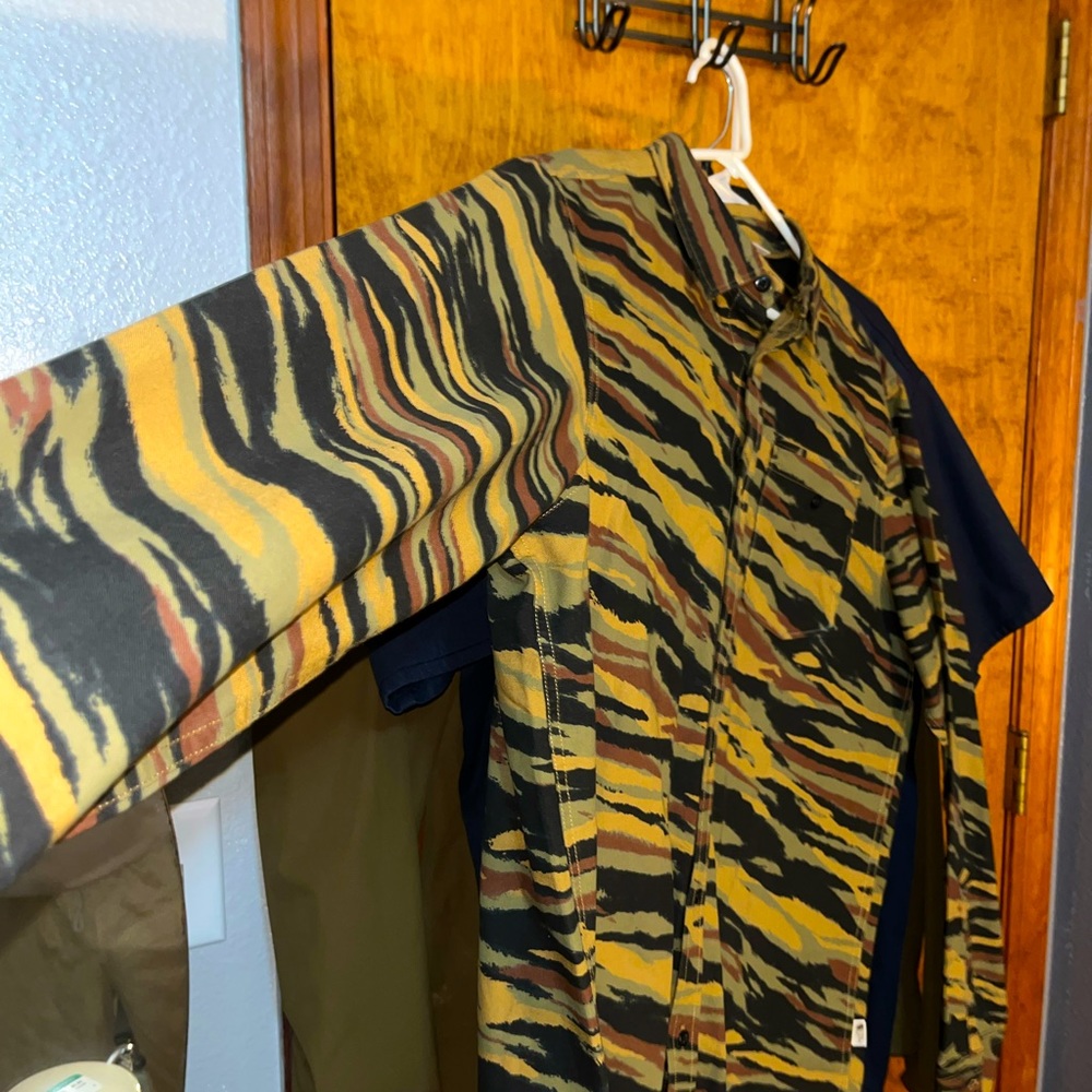 The north face camo button up